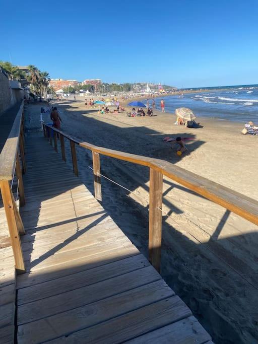 Primera Linea De Playa, Vistas Al Mar 베니카씸 외부 사진